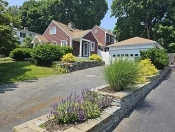 3 bed, 2 bath apartment for rent at 60 Irving St, West Medford