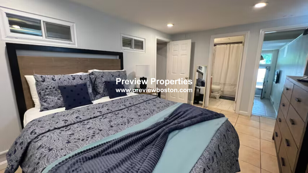 1 bed, 1 bath apartment for rent at 60 Kenrick St Unit B, Brighton — photo 10 of 18
