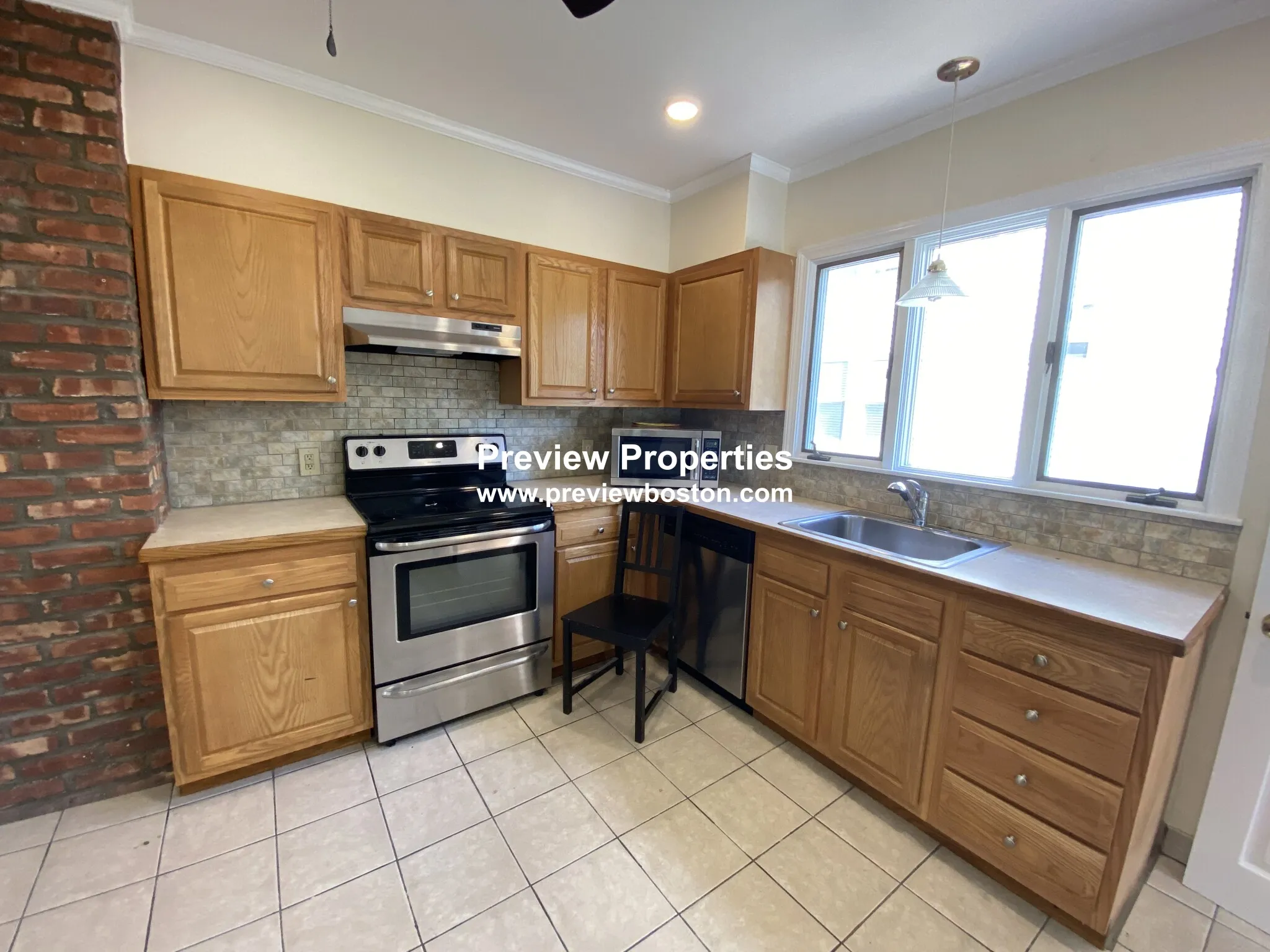 3 bed, 2 bath apartment for rent at 60 Kenrick St Unit P, Brighton — photo 37 of 63