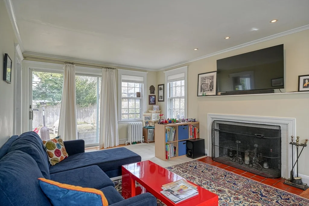 4 bed, 2 bath apartment for rent at 60 Kilburn Rd, Belmont — photo 11 of 42