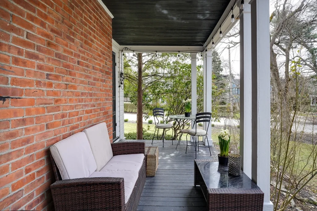 4 bed, 2 bath apartment for rent at 60 Kilburn Rd, Belmont — photo 39 of 42