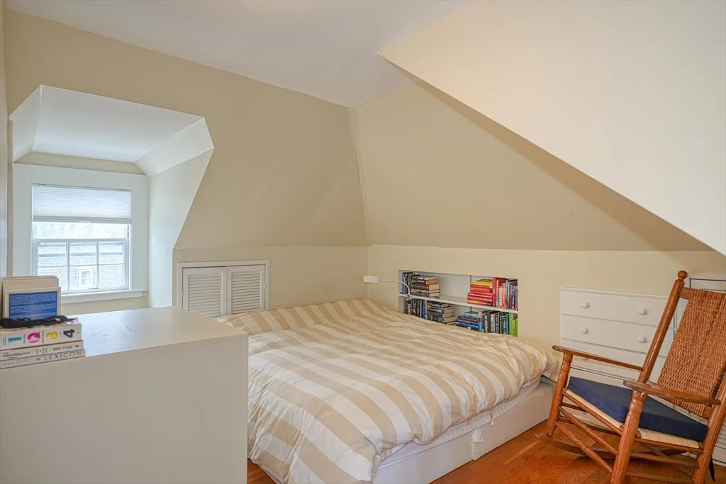 4 bed, 2 bath apartment for rent at 60 Kilburn Rd, Belmont — photo 31 of 42
