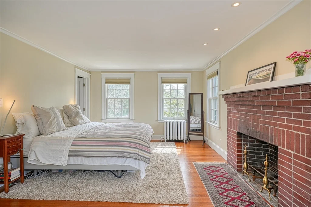 4 bed, 2 bath apartment for rent at 60 Kilburn Rd, Belmont — photo 21 of 42