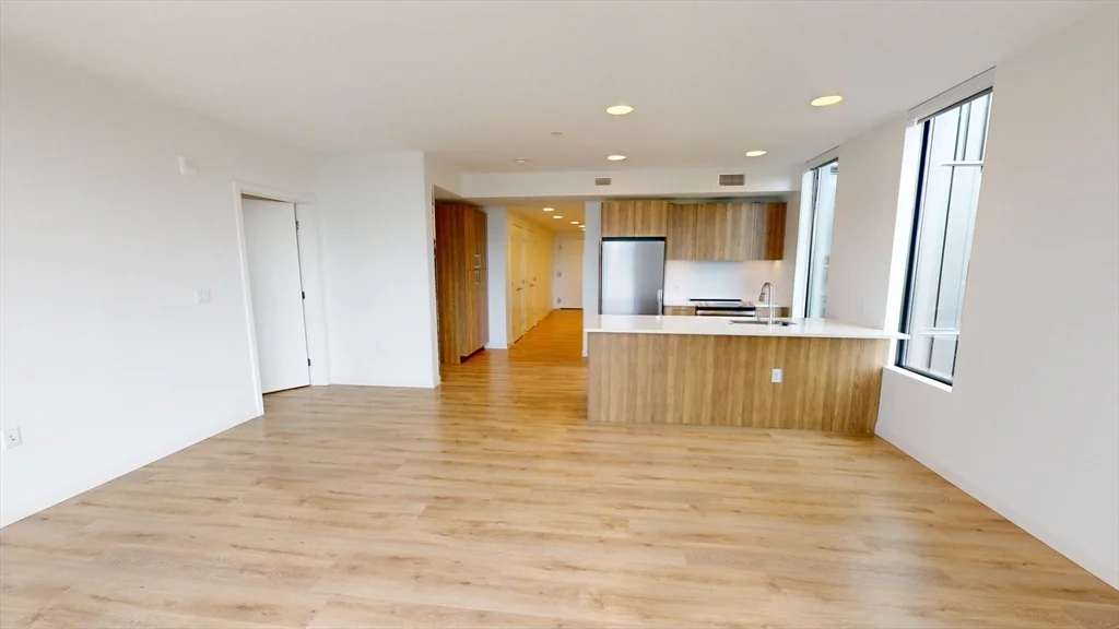 3 bed, 2 bath apartment for rent at 60 Kilmarnock St Unit 842, Fenway — photo 2 of 13