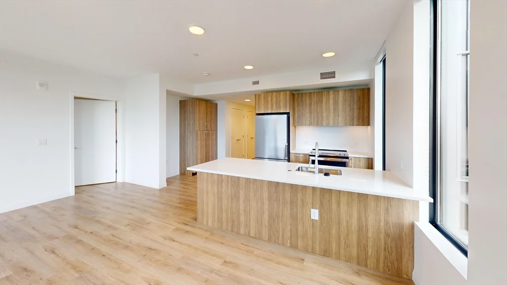 3 bed, 2 bath apartment for rent at 60 Kilmarnock St Unit 842, Fenway — photo 1 of 13