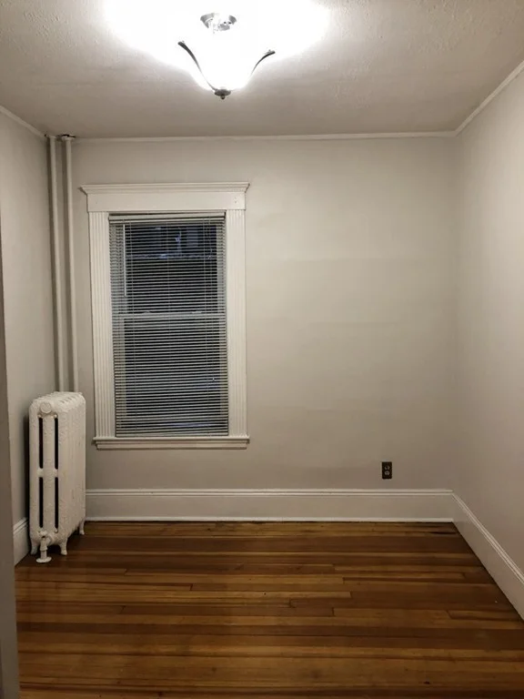 4 bed, 2 bath apartment for rent at 60 Kilsyth Rd Unit 1, Brookline — photo 9 of 11