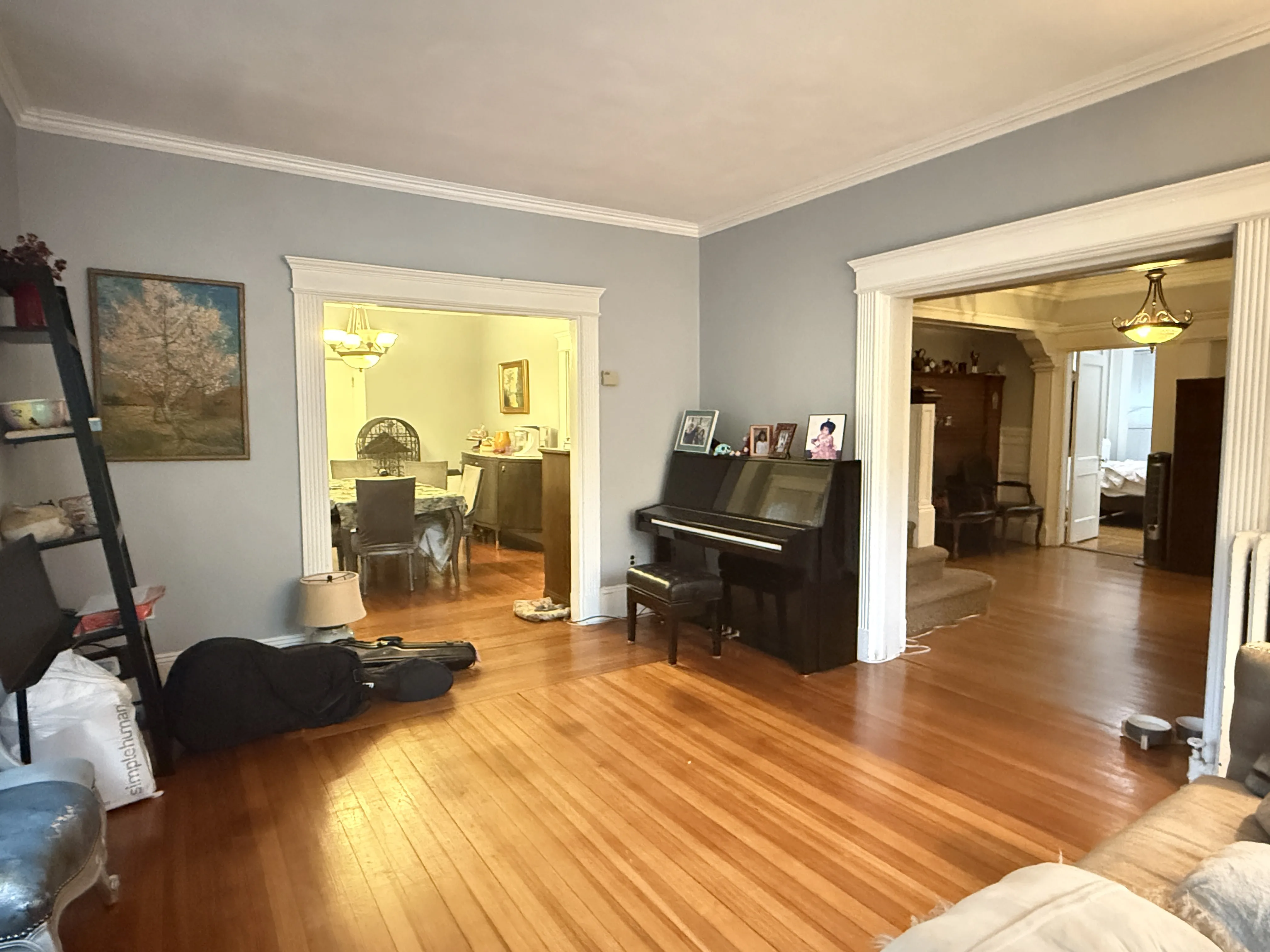 4 bed, 2 bath apartment for rent at 60 Kilsyth Rd Unit 11, Brookline — photo 4 of 15