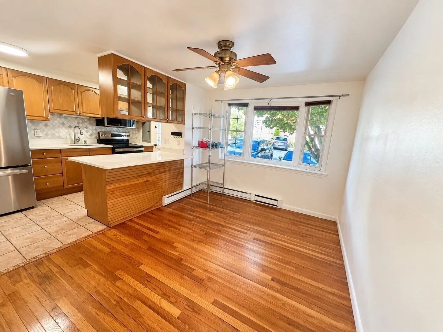 2 bed, 2 bath apartment for rent at 60 Lake St Unit J, Winchester — photo 5 of 28