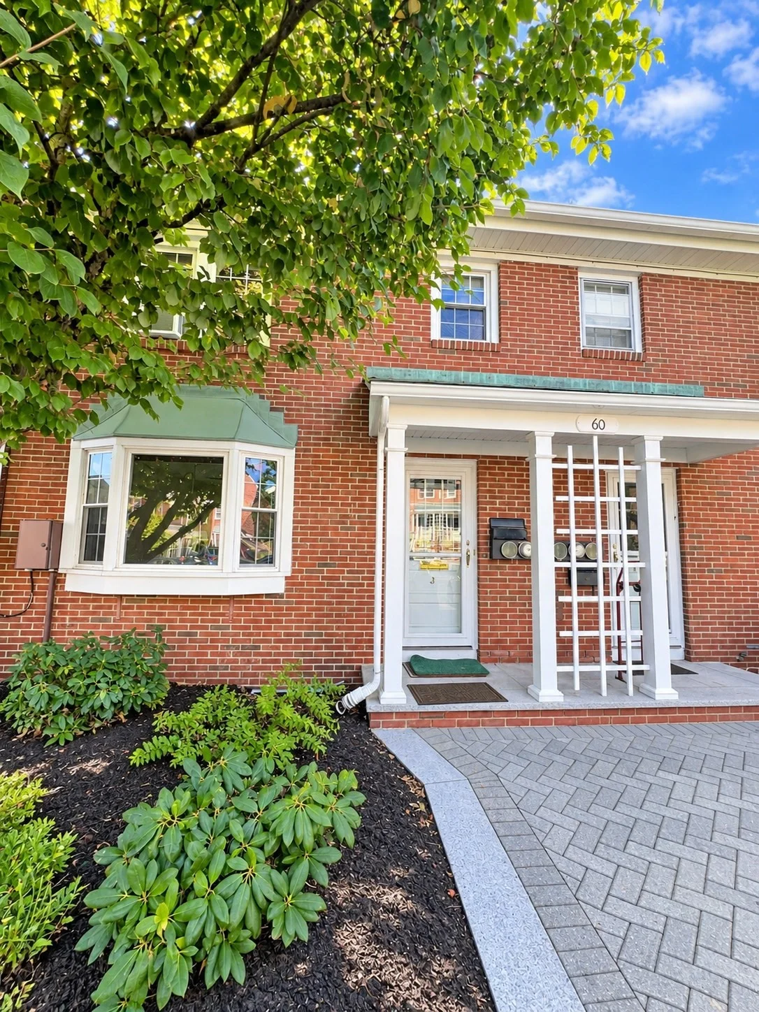 2 bed, 2 bath apartment for rent at 60 Lake St Unit J, Winchester