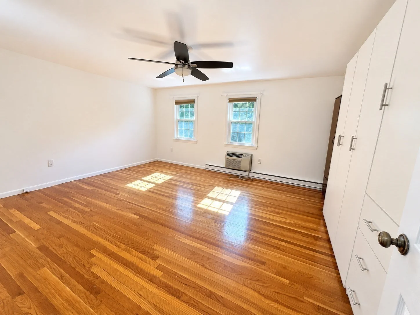 2 bed, 2 bath apartment for rent at 60 Lake St Unit J, Winchester — photo 15 of 28