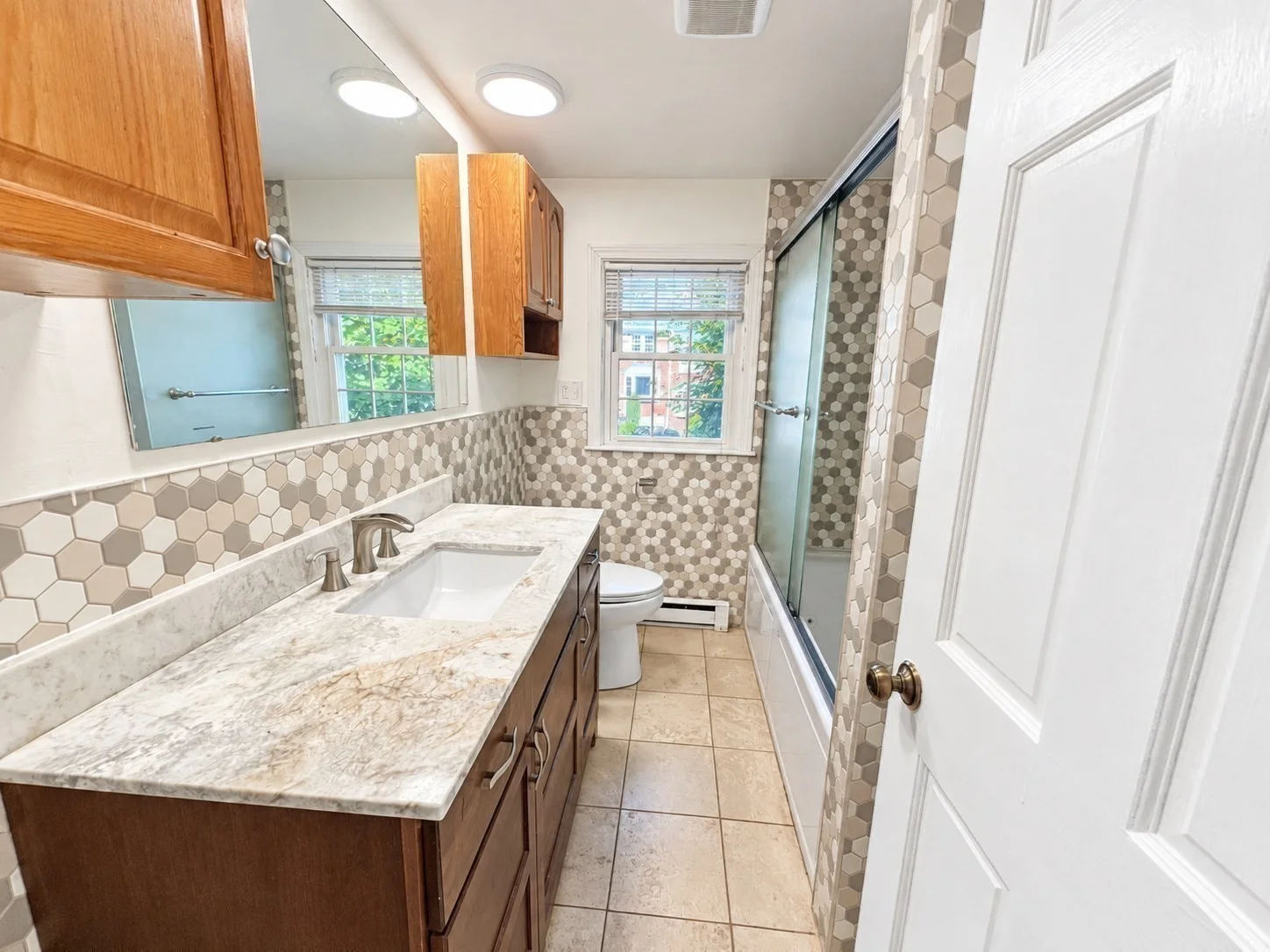 2 bed, 2 bath apartment for rent at 60 Lake St Unit J, Winchester — photo 11 of 28