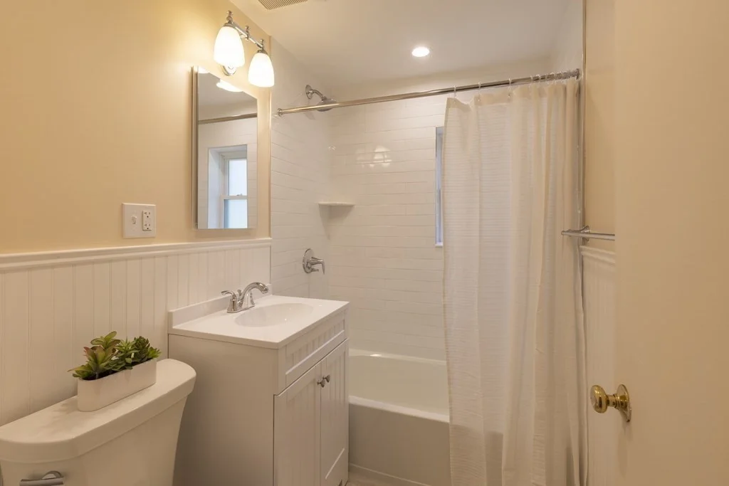 2 bed, 1 bath apartment for rent at 60 Lionel Ave Unit B, Waltham — photo 5 of 11