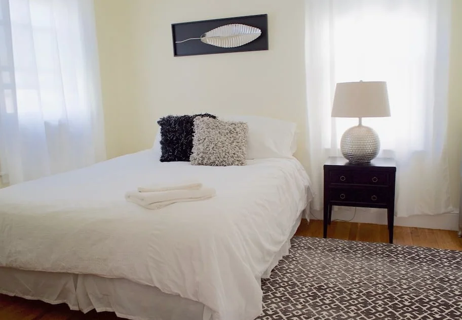 3 bed, 1 bath apartment for rent at 60 Litchfield St Unit 2, Brighton — photo 3 of 7