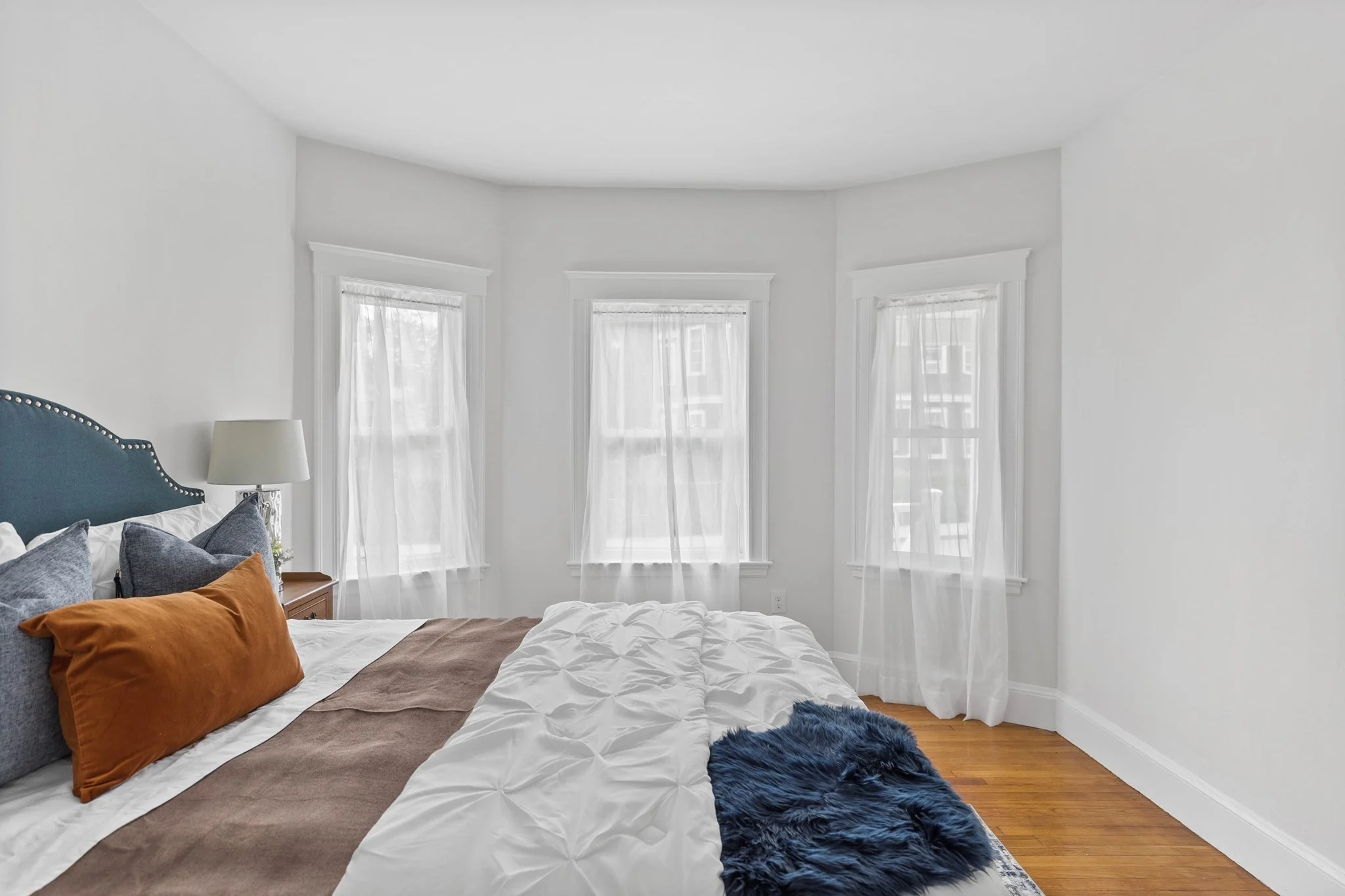 4 bed, 2 bath apartment for rent at 60 Lithgow St Unit 1, Dorchester — photo 11 of 20