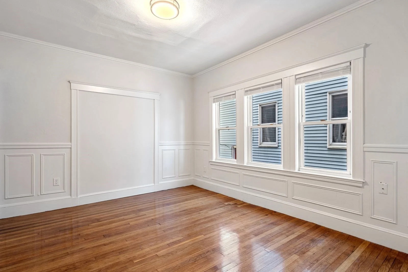 4 bed, 2 bath apartment for rent at 60 Lithgow St Unit 1, Dorchester — photo 2 of 20