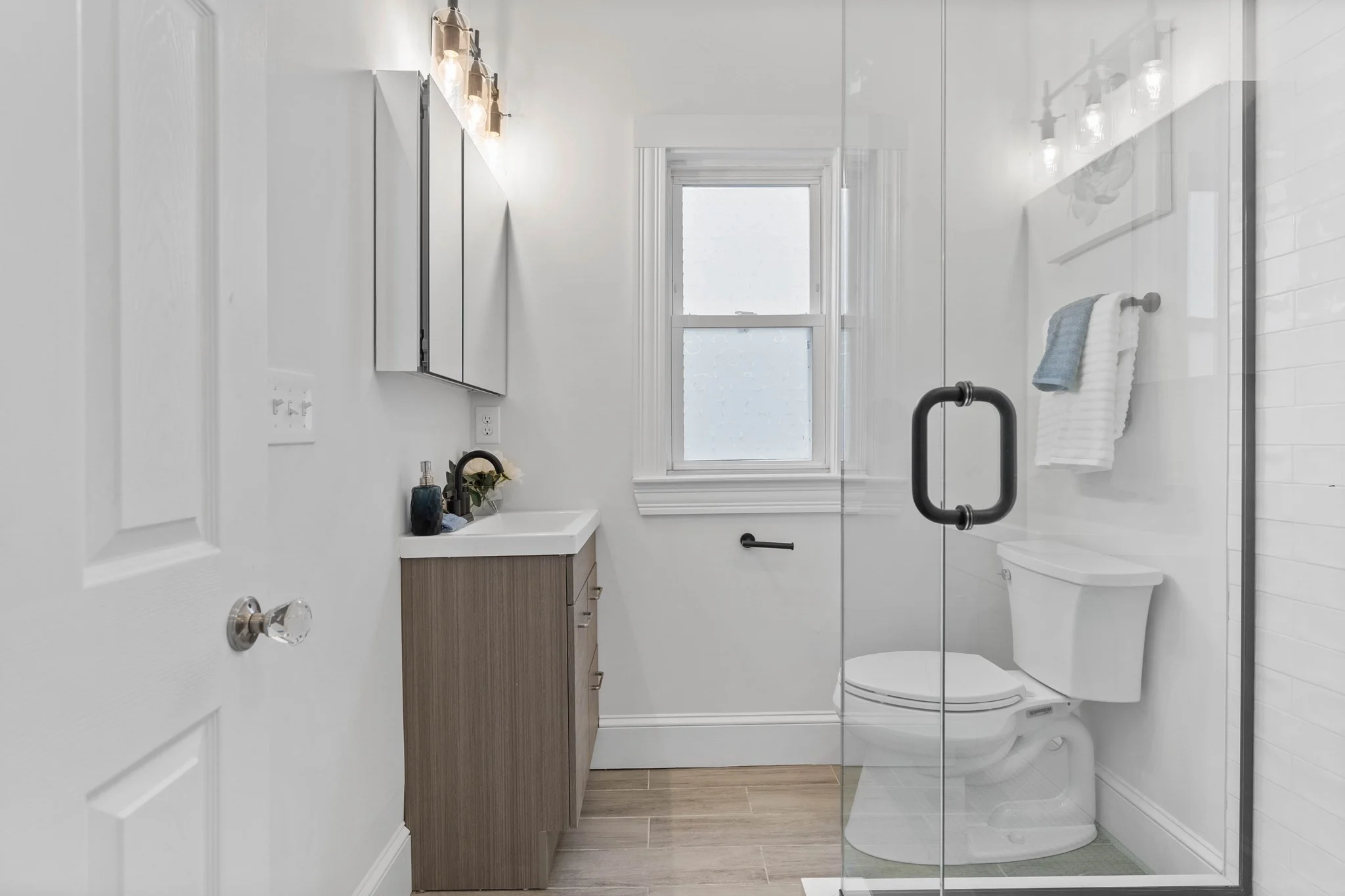 3 bed, 2 bath apartment for rent at 60 Lithgow St Unit A, Dorchester — photo 13 of 22