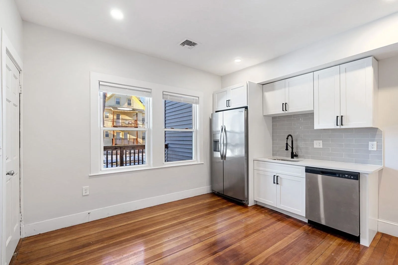 3 bed, 2 bath apartment for rent at 60 Lithgow St Unit A, Dorchester — photo 6 of 22