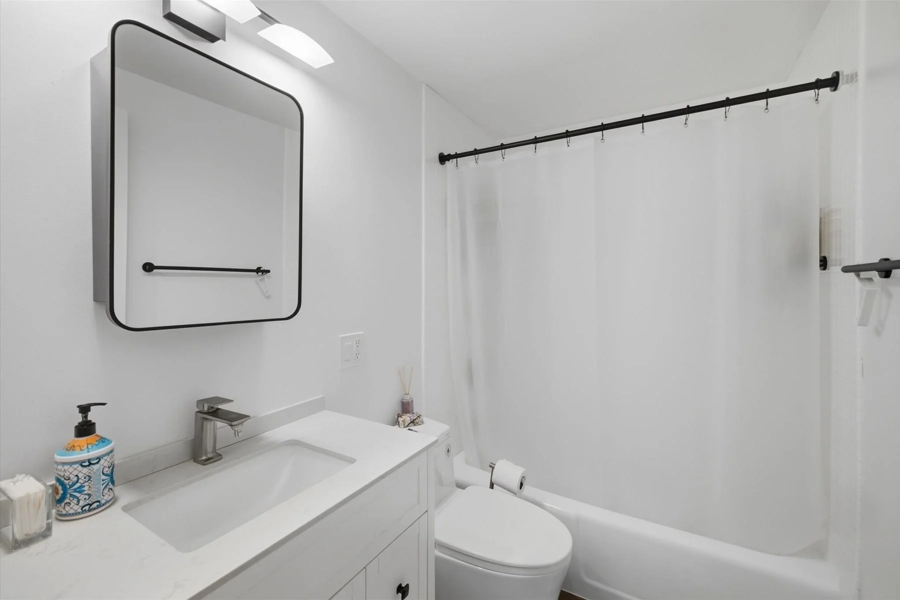 1 bed, 1 bath apartment for rent at 60 Longwood Ave Unit 1003, Coolidge Corner — photo 6 of 24