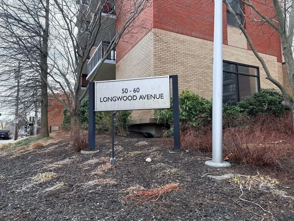 Studio bed, 1 bath apartment for rent at 60 Longwood Ave Unit 206, Coolidge Corner — photo 3 of 19