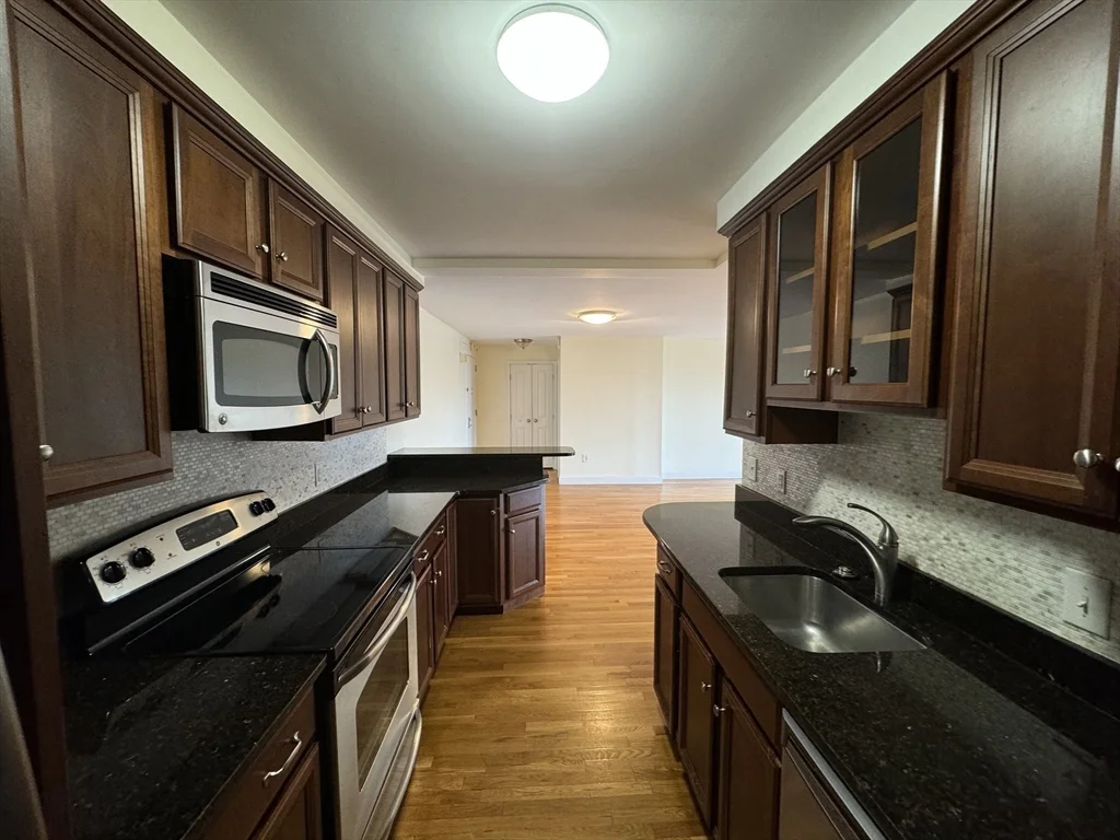 2 bed, 2 bath apartment for rent at 60 Longwood Ave Unit 304, Longwood — photo 12 of 21