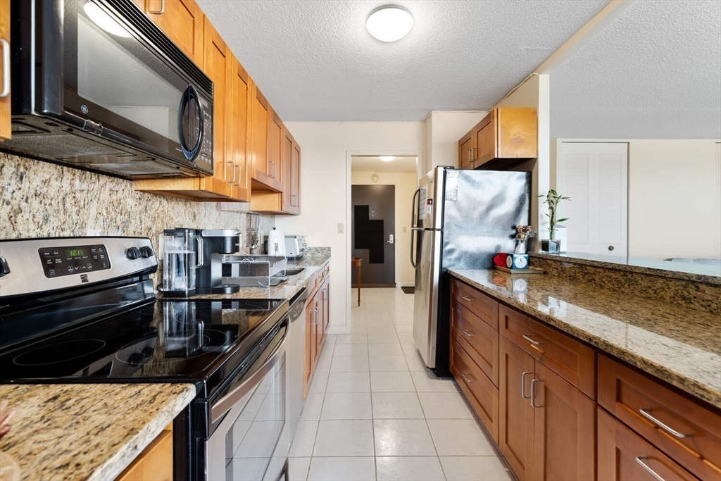 1 bed, 1 bath apartment for rent at 60 Longwood Ave Unit 902, Coolidge Corner — photo 2 of 10