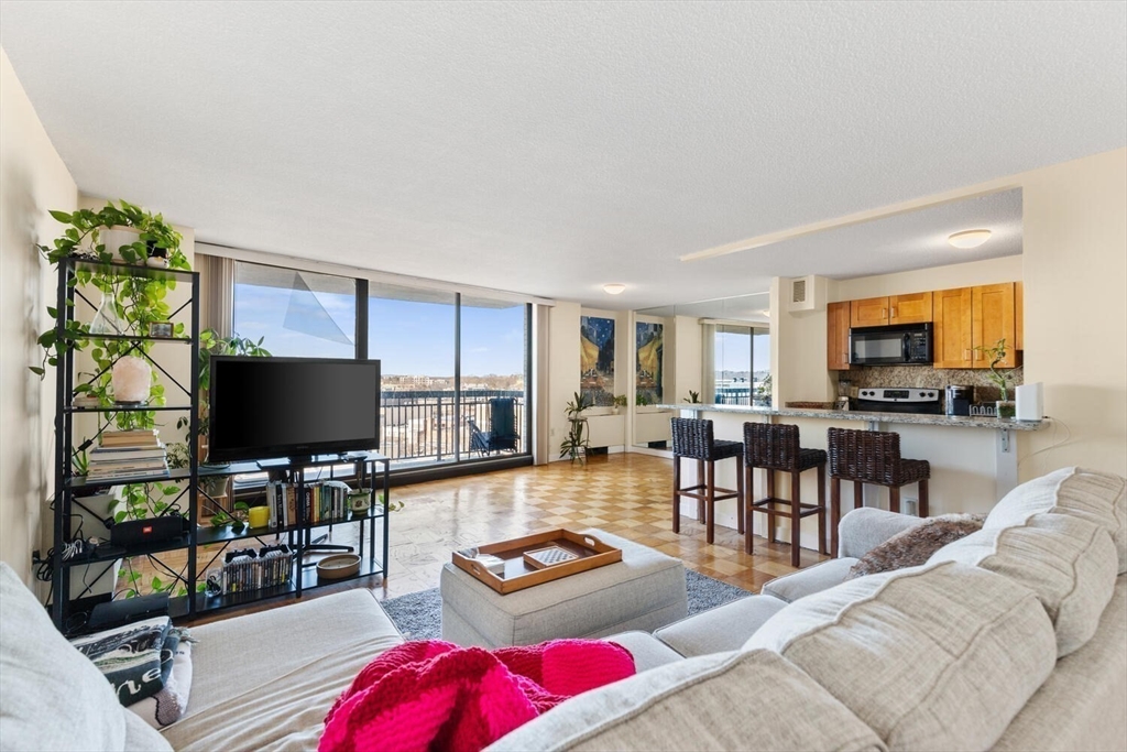 1 bed, 1 bath apartment for rent at 60 Longwood Ave Unit 902, Coolidge Corner