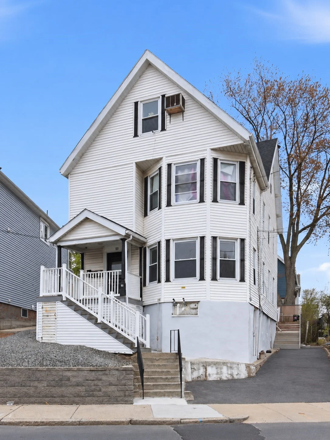 2 bed, 1 bath apartment for rent at 60 Madison St Unit 1-1, Malden — photo 10 of 11