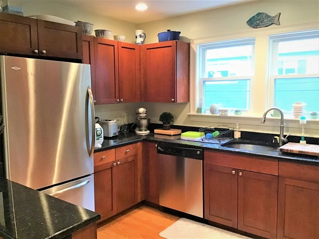 2 bed, 1 bath apartment for rent at 60 Magnolia Ave Unit 2, Ward Two — photo 2 of 17