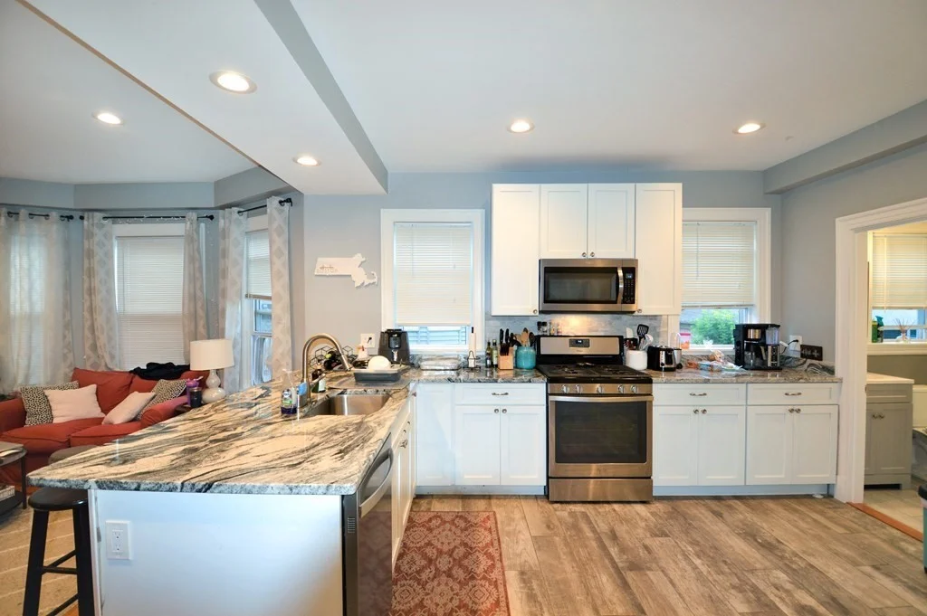4 bed, 2 bath apartment for rent at 60 Mapleton St Unit 2, Brighton — photo 5 of 14