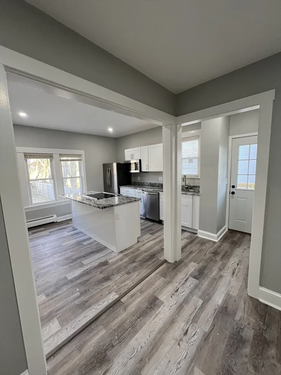 3 bed, 1 bath apartment for rent at 60 Middle St Unit 1, Leominster — photo 2 of 21