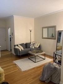 2 bed, 1 bath apartment for rent at 60 Myrtle St Unit 4, Beacon Hill — photo 2 of 11