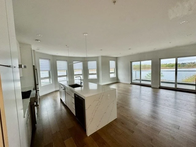 2 bed, 2 bath apartment for rent at 60 Newbury St Unit 4, North Quincy — photo 4 of 9
