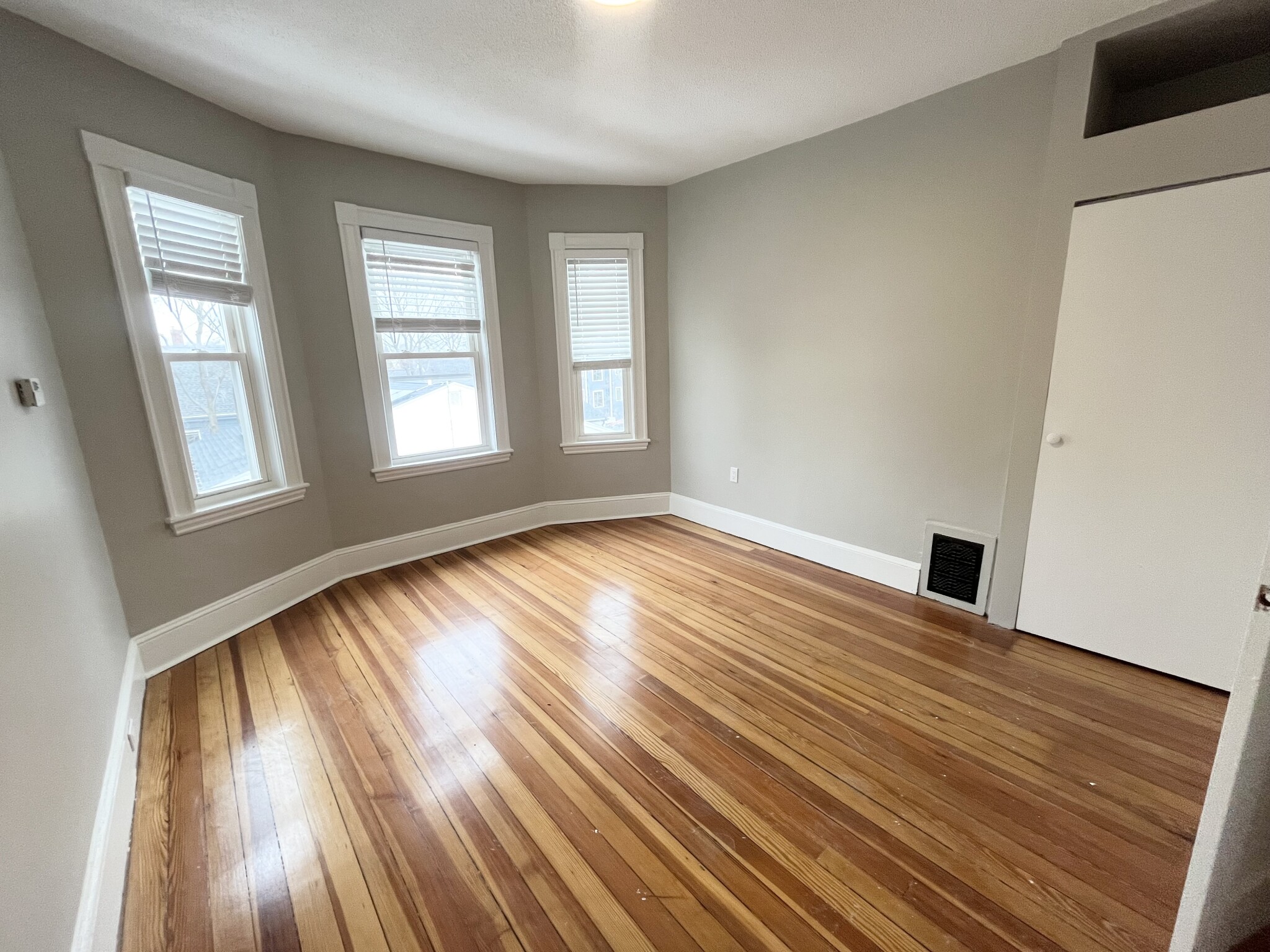 3 bed, 2 bath apartment for rent at 60 Old Morton St Unit 2, Mattapan — photo 3 of 8