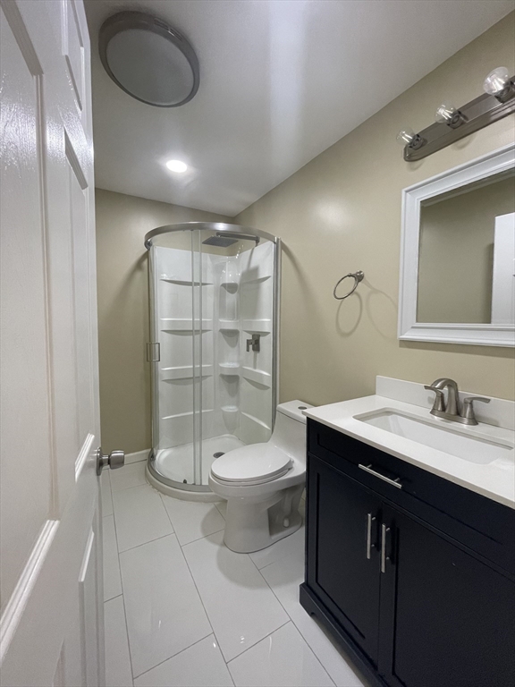 3 bed, 2 bath apartment for rent at 60 Orchard St Unit 2, South Bellingham — photo 24 of 32