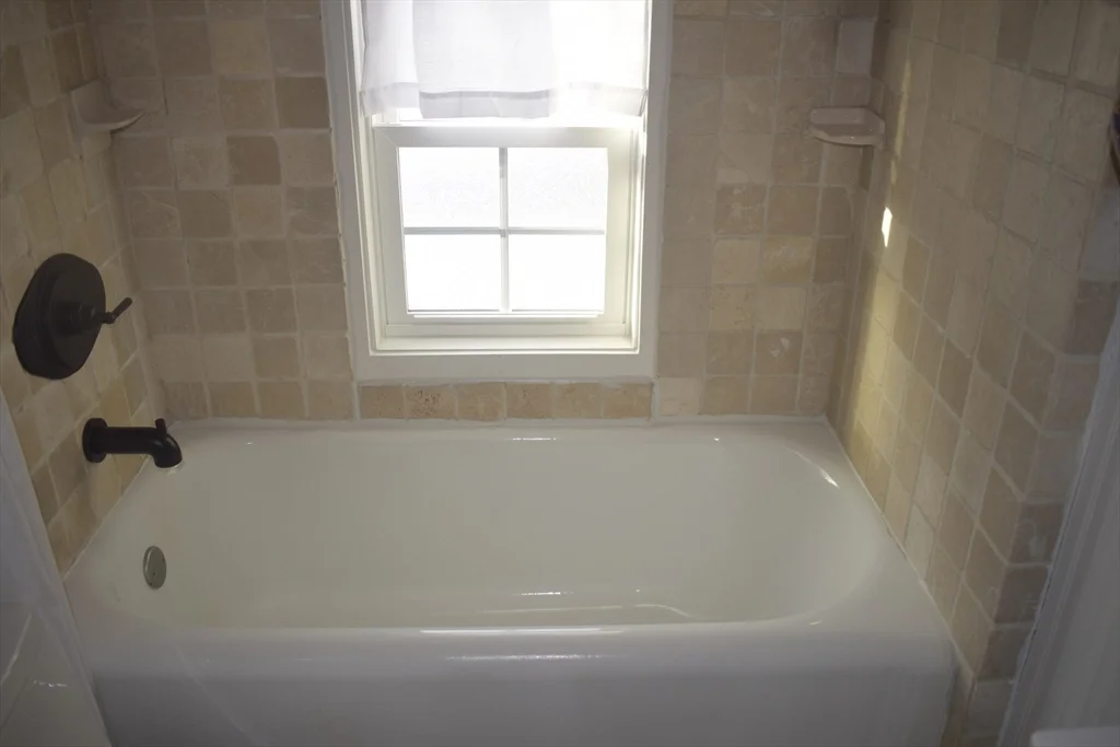 2 bed, 1 bath apartment for rent at 60 Park St, North Andover — photo 13 of 18