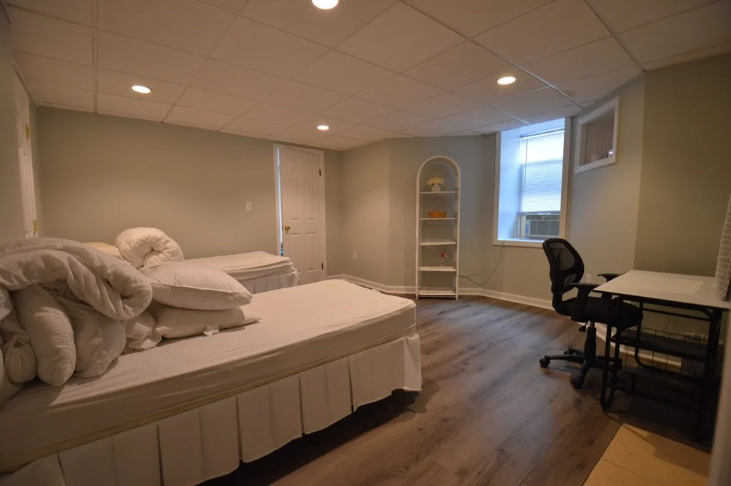 5 bed, 3 bath apartment for rent at 60 Parsons St Unit 1, Brighton — photo 16 of 24