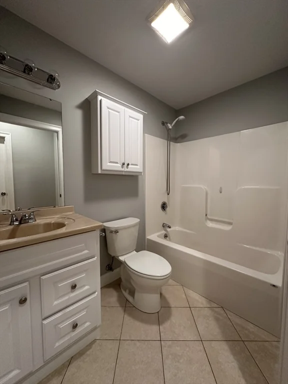 1 bed, 1 bath apartment for rent at 60 Pearl St Unit 304, Five Corners — photo 6 of 7