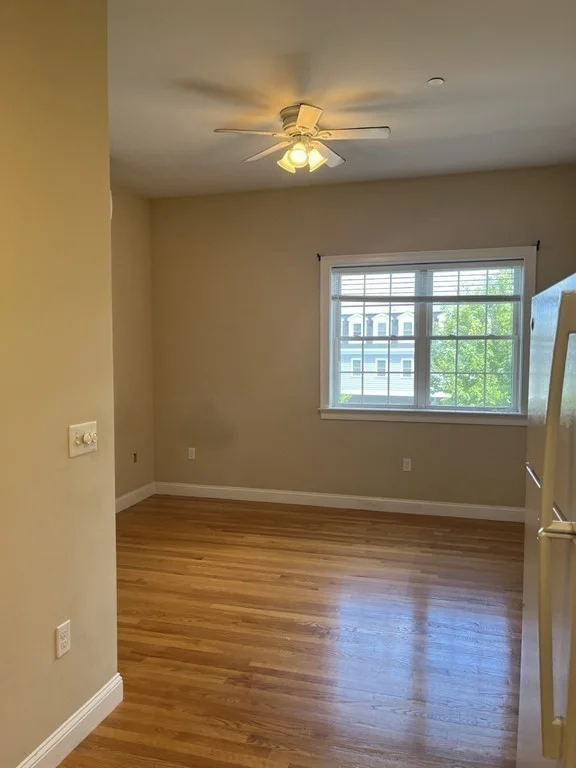1 bed, 1 bath apartment for rent at 60 Pearl St Unit 304, Five Corners — photo 5 of 6