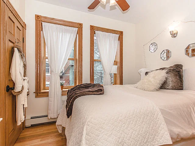 3 bed, 1 bath apartment for rent at 60 Phillips St Unit 1, Beacon Hill — photo 8 of 11