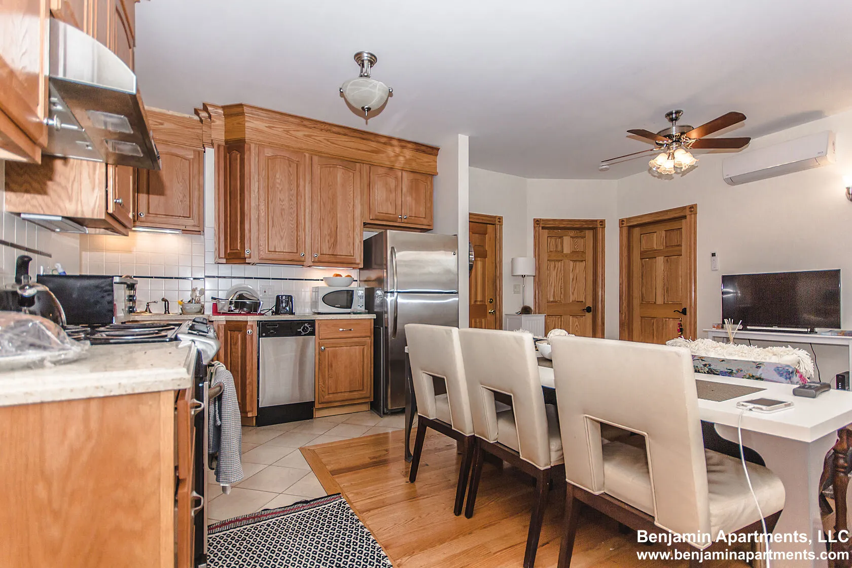 3 bed, 1.5 bath apartment for rent at 60 Phillips St Unit 2, Beacon Hill