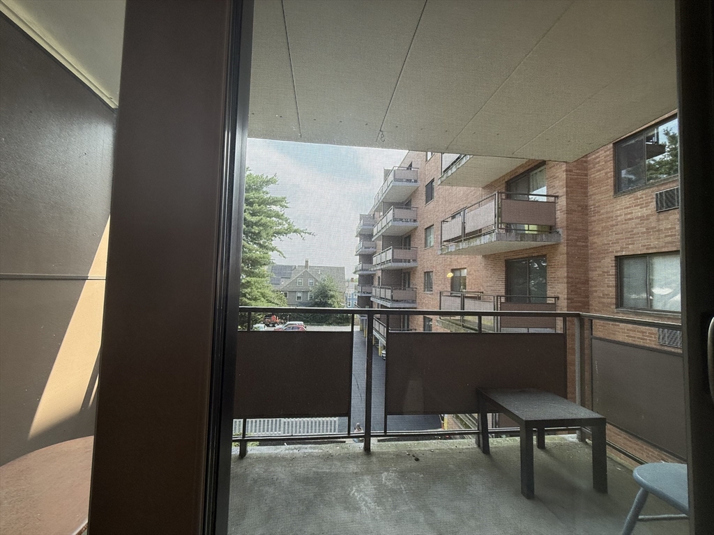 1 bed, 1 bath apartment for rent at 60 Pleasant St Unit 208, Arlington — photo 10 of 16