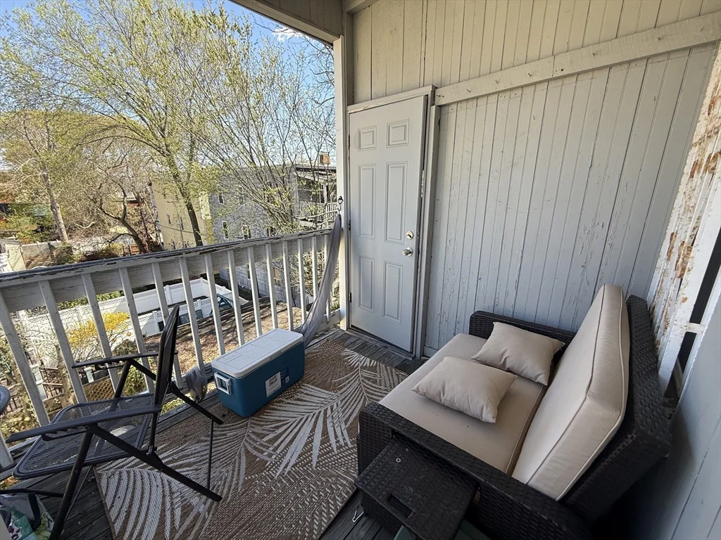 3 bed, 1 bath apartment for rent at 60 Pleasant St Unit 3, Cambridgeport — photo 16 of 17