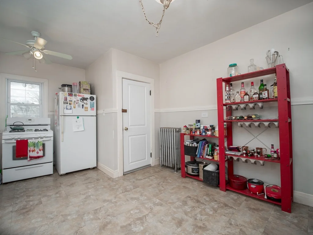3 bed, 1 bath apartment for rent at 60 Powder House Blvd Unit 2, Tufts — photo 14 of 42