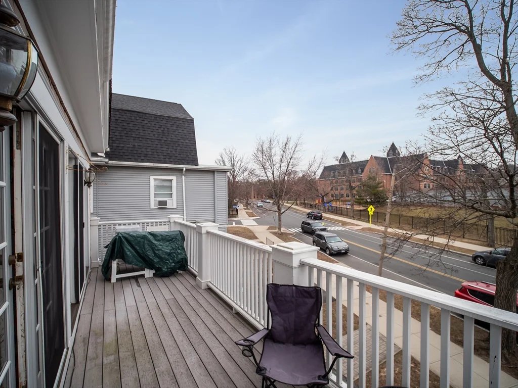 3 bed, 1 bath apartment for rent at 60 Powder House Blvd Unit 2, Tufts — photo 27 of 42