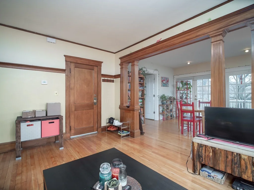 3 bed, 1 bath apartment for rent at 60 Powder House Blvd Unit 2, Tufts — photo 4 of 42