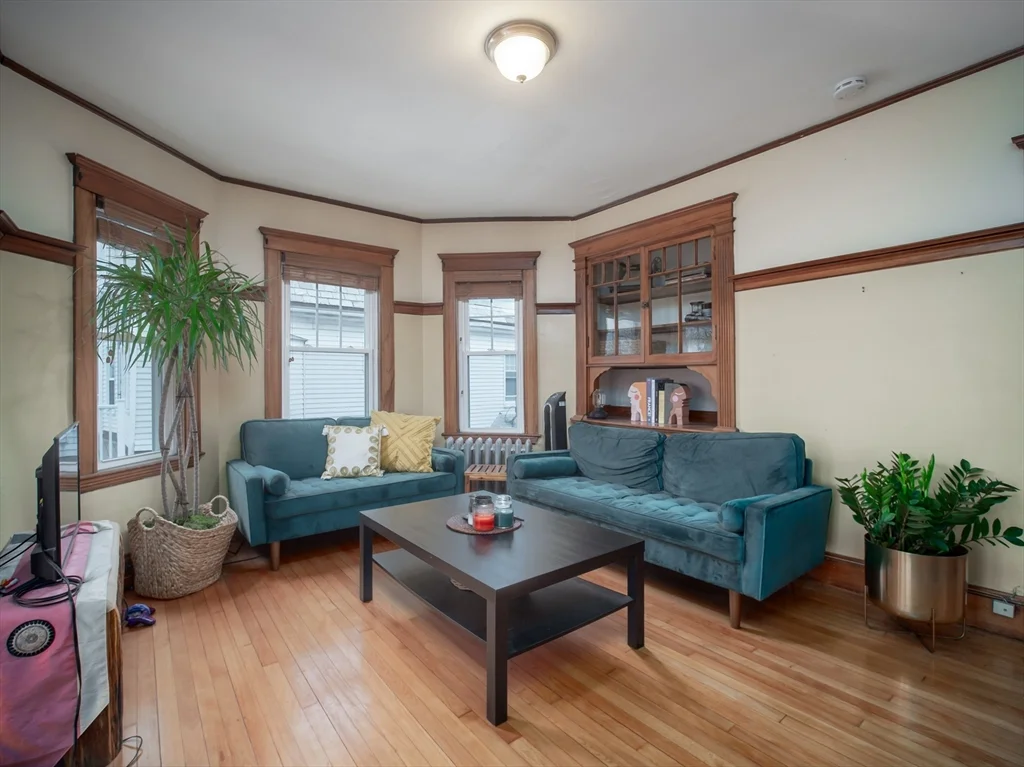 3 bed, 1 bath apartment for rent at 60 Powder House Blvd Unit 2, Tufts — photo 2 of 42