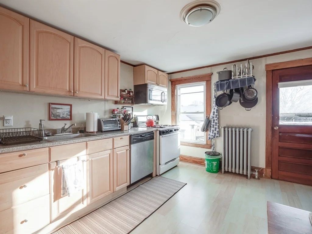 2 bed, 1 bath apartment for rent at 60 Powder House Blvd Unit 3, Tufts — photo 10 of 27
