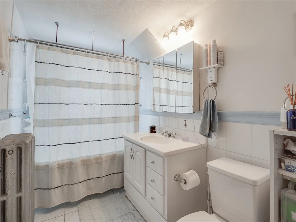 2 bed, 1 bath apartment for rent at 60 Powder House Blvd Unit 3, Tufts — photo 8 of 27