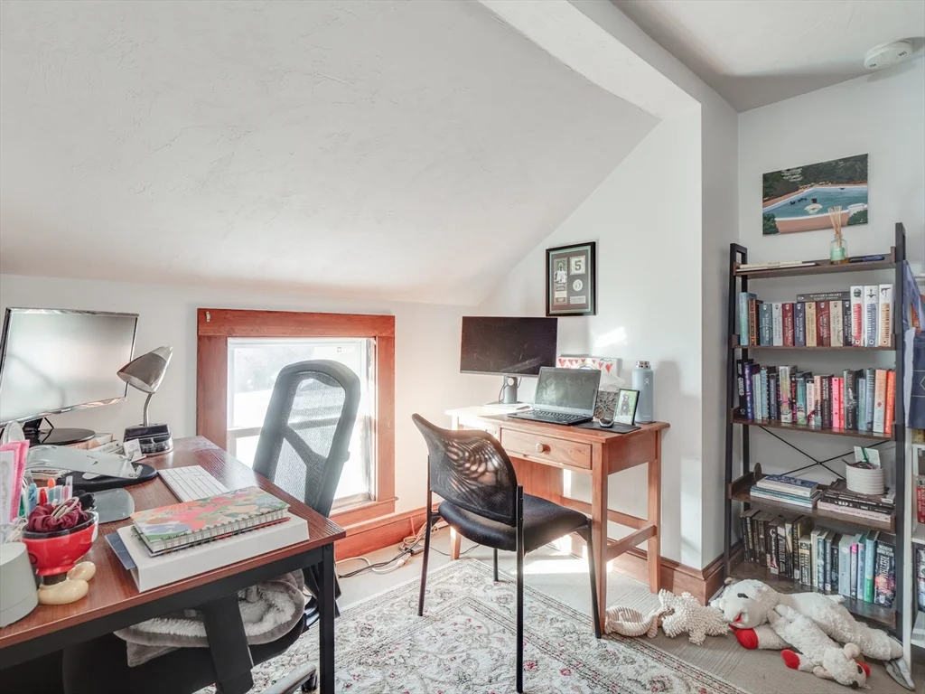 2 bed, 1 bath apartment for rent at 60 Powder House Blvd Unit 3, Tufts — photo 15 of 27