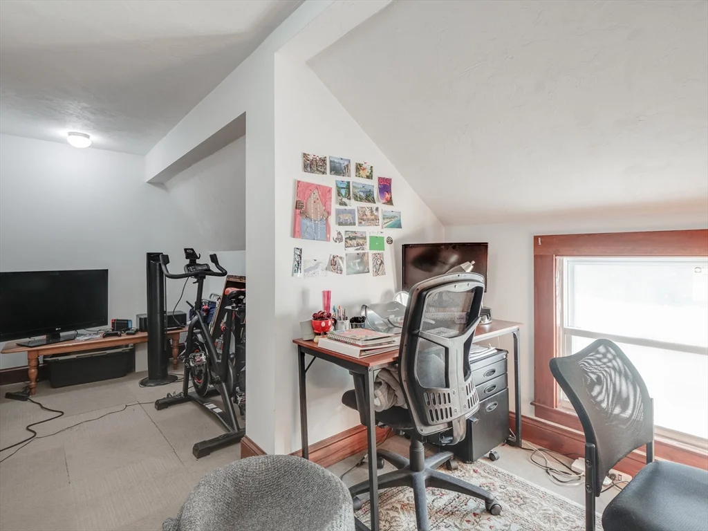 2 bed, 1 bath apartment for rent at 60 Powder House Blvd Unit 3, Tufts — photo 14 of 27
